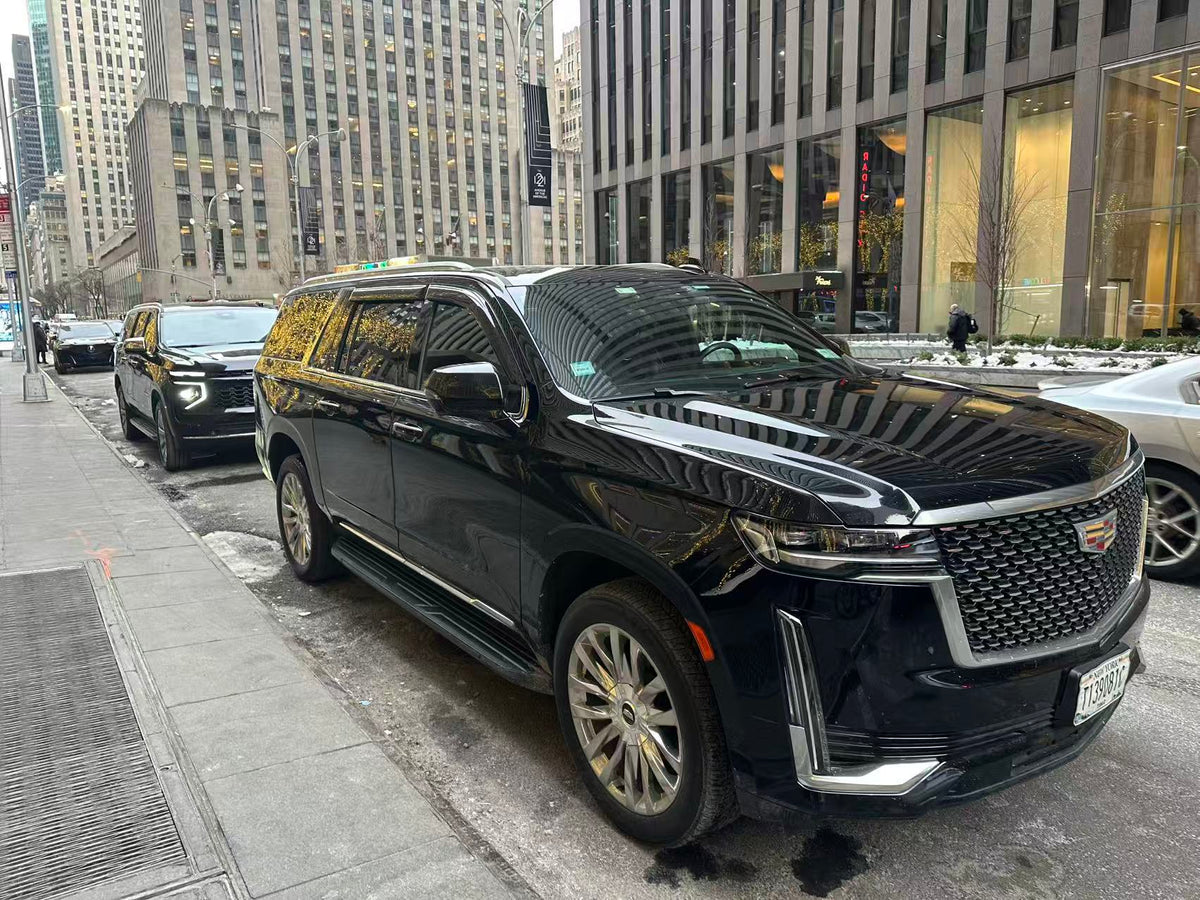 キャデラック・エスカレード —    Cadillac Escalade